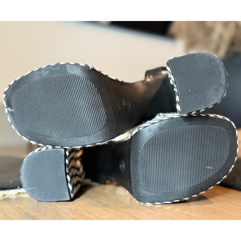 . Universal Thread Zig Zag Black & Off White/Crea… - image 10